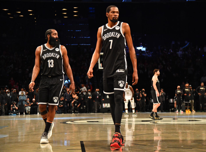 Kaiyun体育投注Karsa连续二十场比赛得分超过大胜，热火挑战极限！(karsa 世界赛)