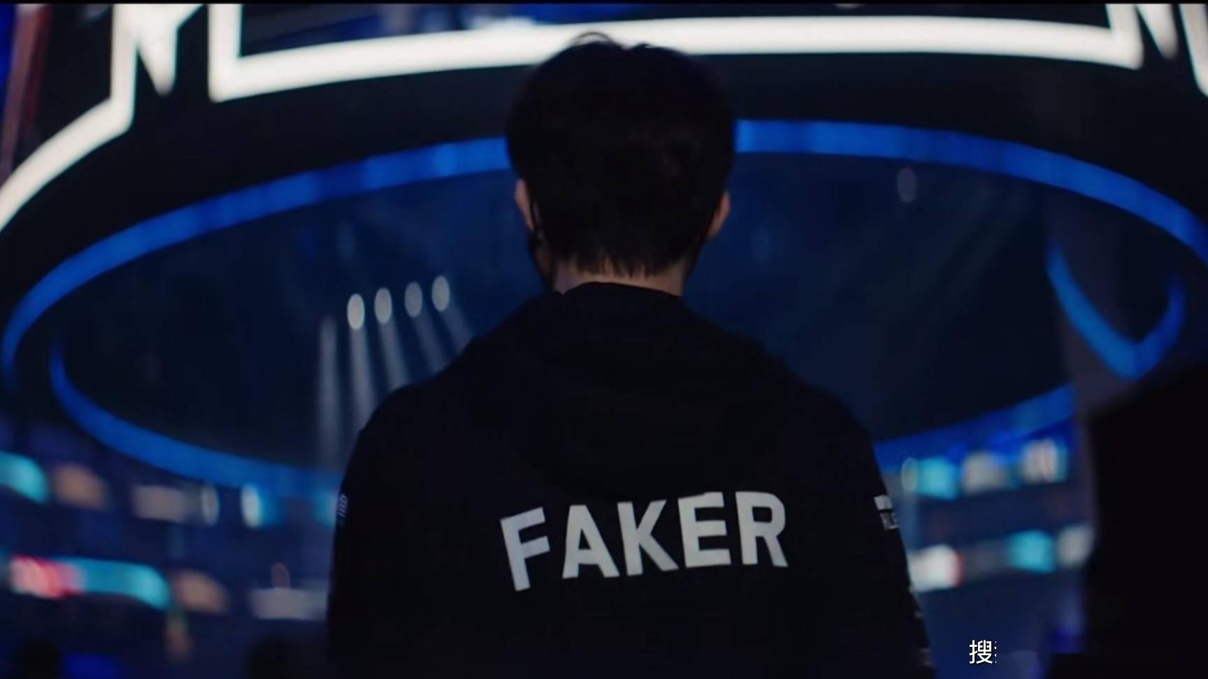 包含Faker回归赛场，大胜首场状态亮眼，曼联观众沸腾！的词条